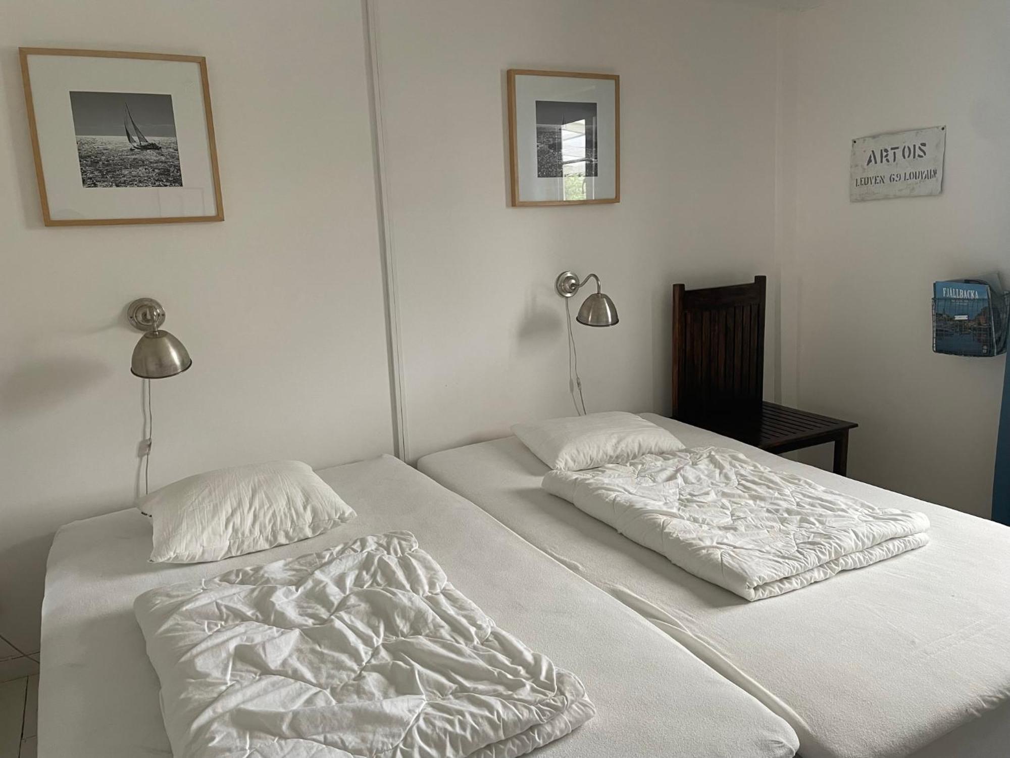 Kustnaera Vandrarhem Hamburgsund Zimmer foto