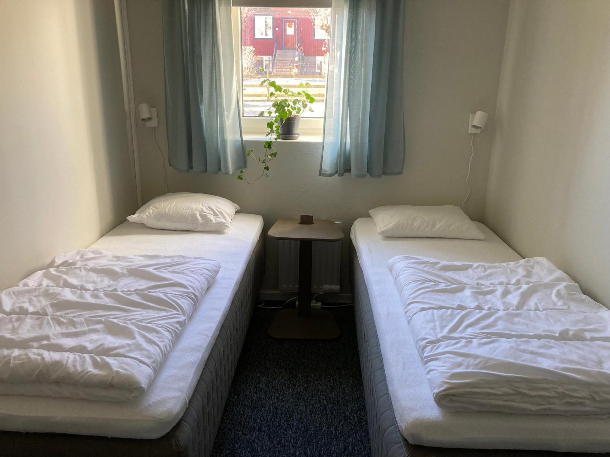 Kustnaera Vandrarhem Hamburgsund Exterior foto