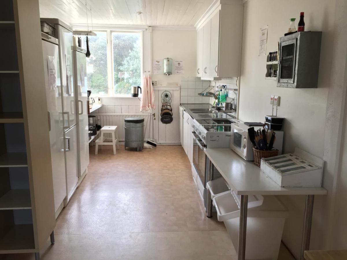 Kustnaera Vandrarhem Hamburgsund Exterior foto